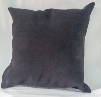 ALMOHADÓN PANNA NEGRO