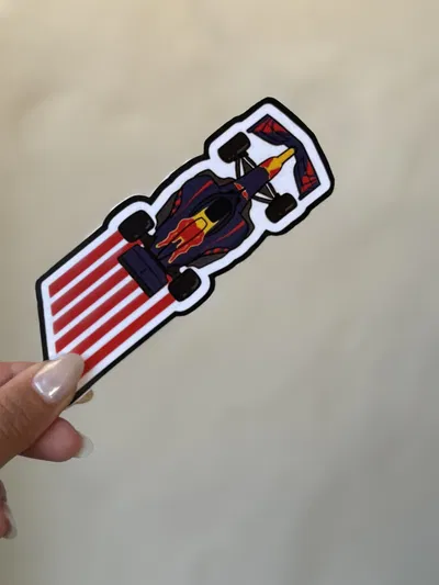 STICKER TÉRMICO AUTO REDBULL 12x4