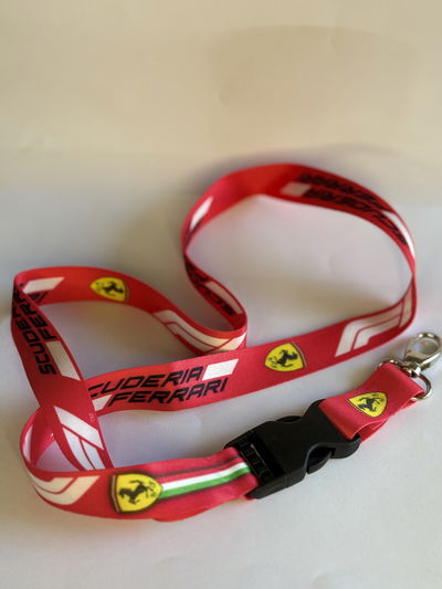 CINTA COLGANTE FERRARI