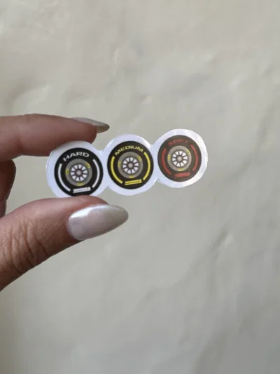 STICKER TÉRMICO PIRELLI GOMAS 5x2