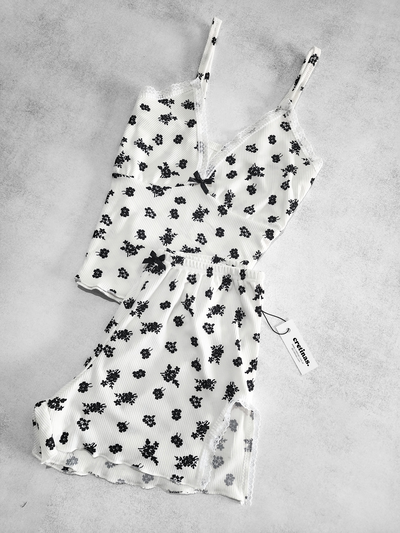 Pijama PUNTILLA con abertura en laterales del short