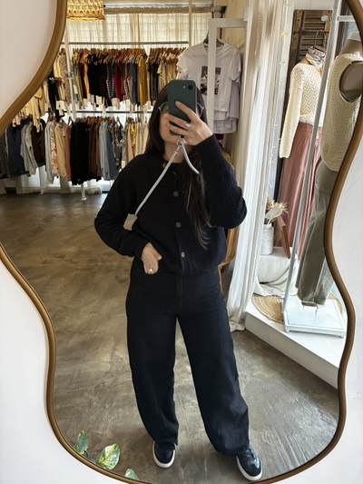 Baggy Black