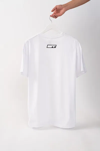 REMERA OVERSIZED "BT"