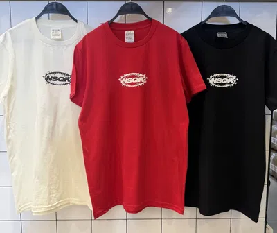 REMERA REGULAR "NSQK"