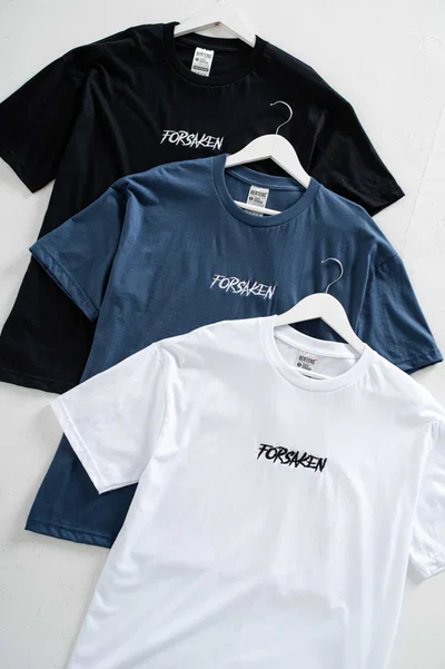 REMERA OVERSIZED BORDADO "FORSAKEN"