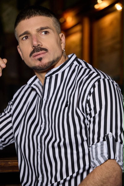 CAMISA MAO RAYAS (Negro/Blanco)