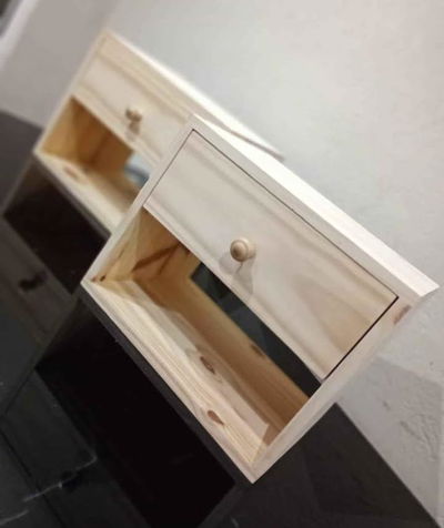 MESITA LLUZ FLOTANTE CON CAJÓN