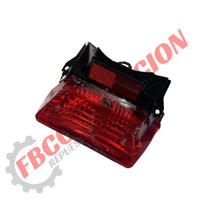 Faro Trasero YBR 125 FULL Con Instalación, Acrílicos Y Focos Incluidos (TOUGH) 