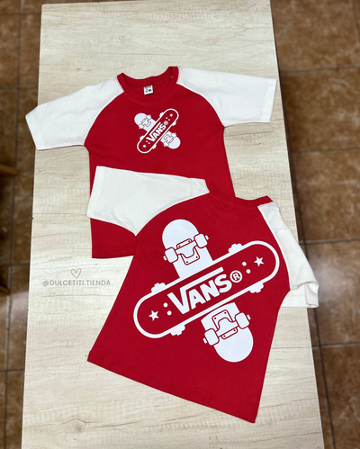 Remera oversize vans 