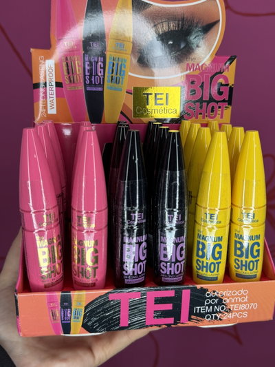 Mascara de pestañas big shot. Tei