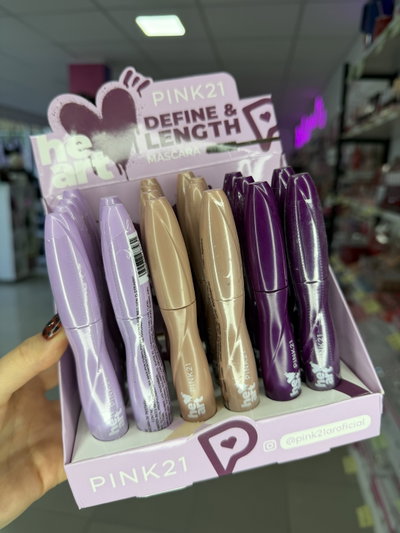 Mascara de pestañas define y length. Pink21