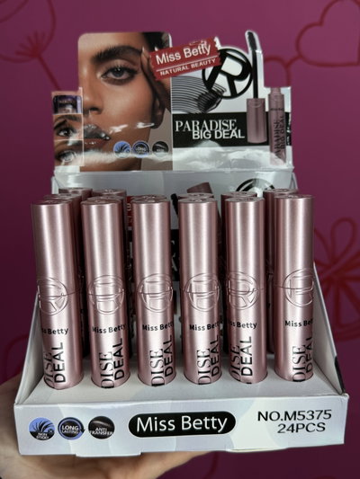 Mascara de pestañas paradise big deal. Miss Betty