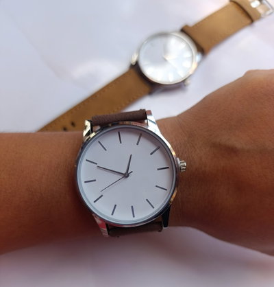 RELOJ EZIO MARRÓN OSCURO