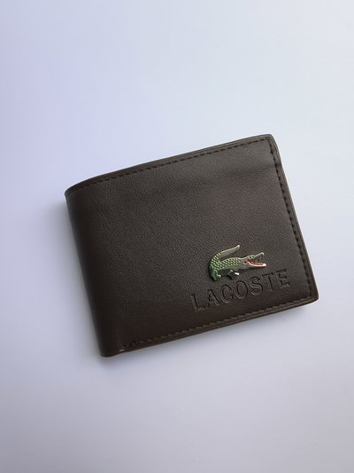 BILLETERA LACOSTE MARRÓN 