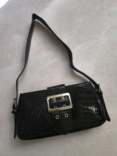  CARTERA BAGUETTE VENECIA NEGRO