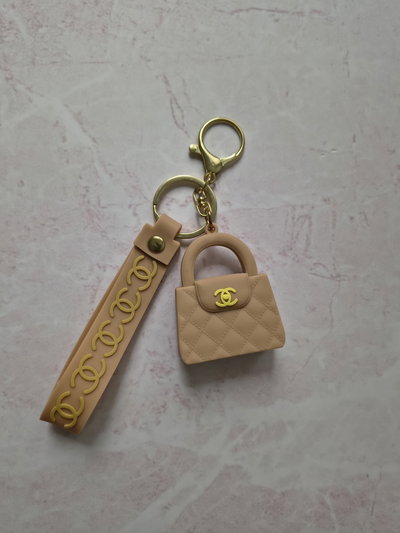 LLAVERO CARTERA 4