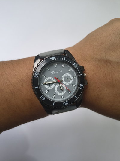RELOJ LUCAS GRIS