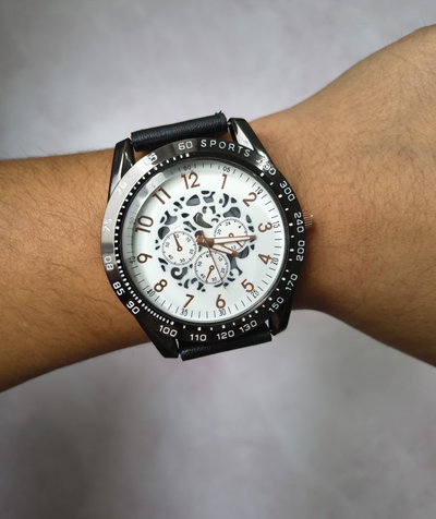 RELOJ  DAVE NEGRO CON BLANCO 