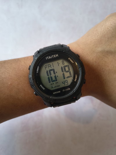 RELOJ  PAUL NEGRO