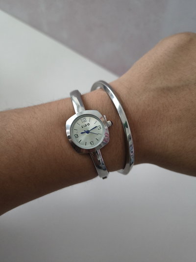 RELOJ SUIZA PLATEADO