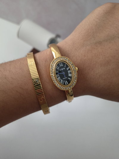 RELOJ OLIVIA DORADO F. NEGRO 