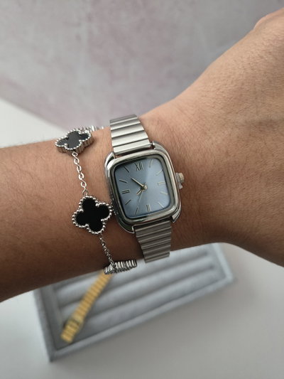 RELOJ JULY PLATEADO 