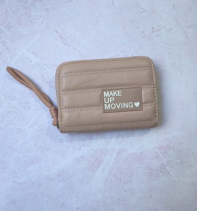B. SIMPLE CHICO ROMANA BEIGE