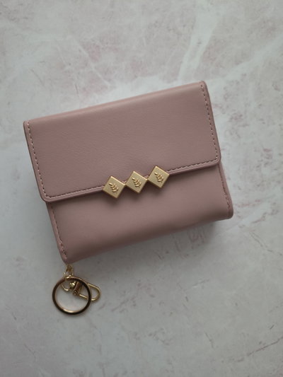 B. POCKET FRANCIA  ROSA