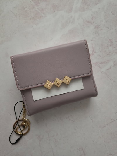 B. POCKET FRANCIA  LILA 