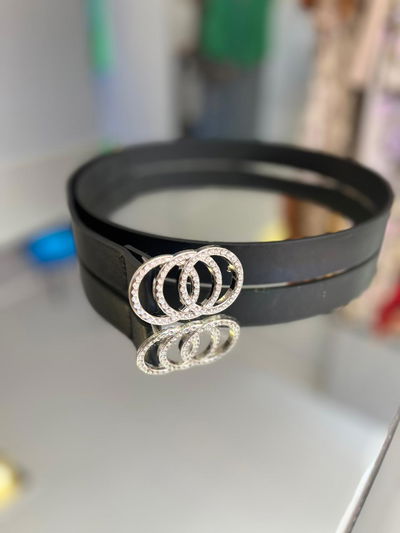 Cinto Negro Hebilla Plateada