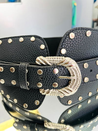 Faja Negra y Plateada