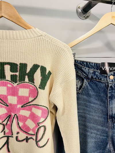 Sweater Lucky Girl