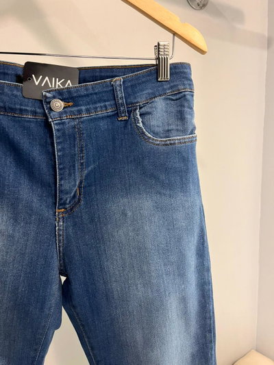 Jean tina