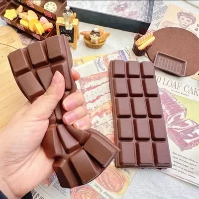 SQUISHY CHOCOLATATE CON AROMA