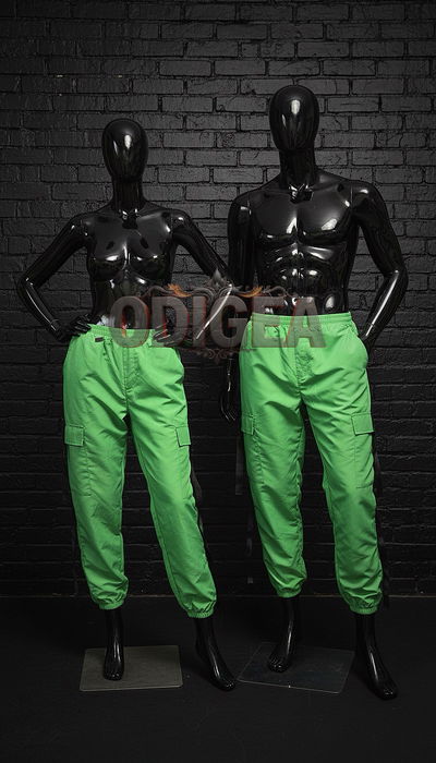 Pantalón verde con bolsillo