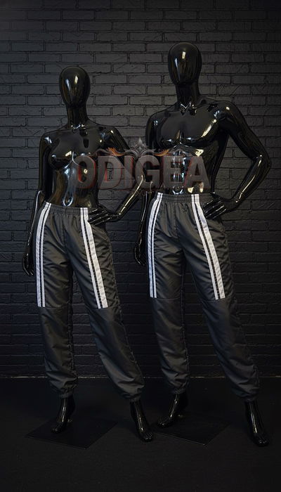 Pantalón líneas blancas