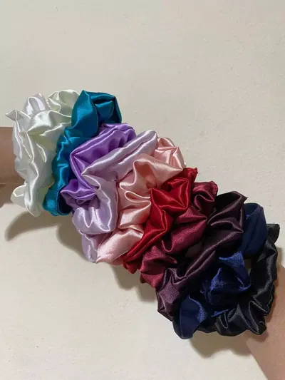 Scrunchies x12