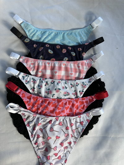 Less en V x3 (Micromorley)