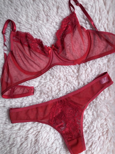 Conjunto Delfina Rojo -110 al 120-