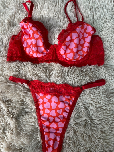 Iris Corazón Rojo