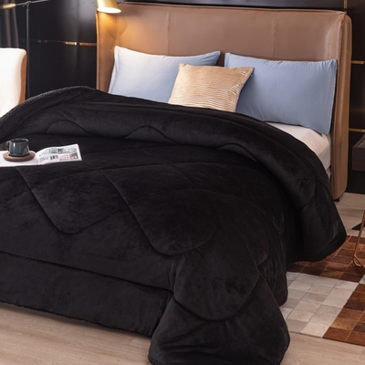 Edredón Aolchado Flannel con Corderito | Queen Negro