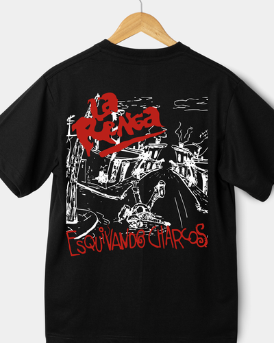 Remera oversize - La Renga esquivando charcos
