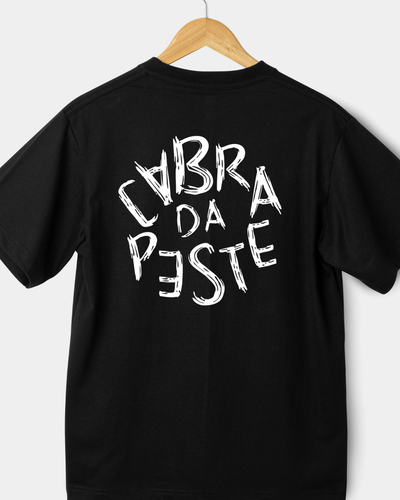 Remera oversize Cabra Da Peste logo