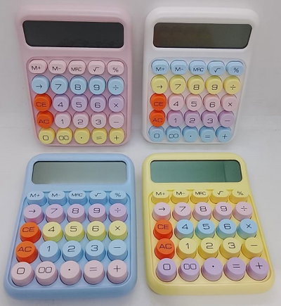 calculadora grande kawai pastel rosa o celeste