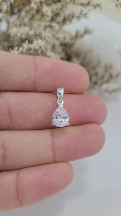 Dije de plata con piedra Gota (DI1251/0925)