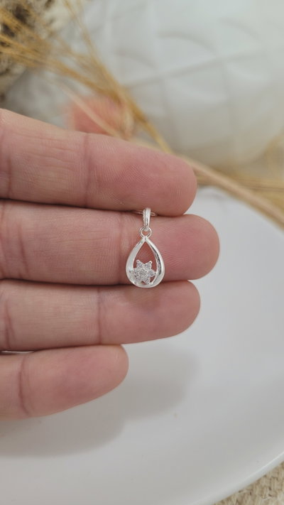 Dijes de Plata (DI1287/0495)