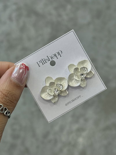 Aros Flor Blanca 4