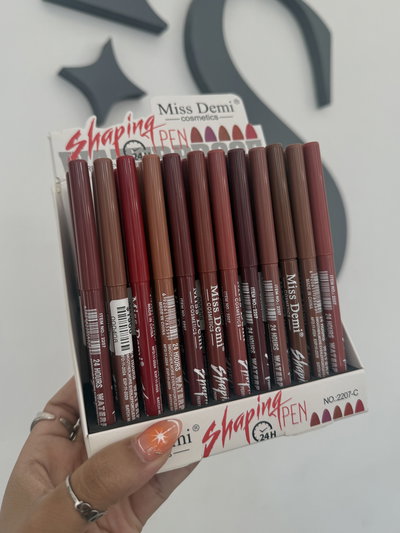 Delineador de Labios Miss Demi 