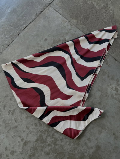 Pañuelo de Seda 70x70 Bordo, crema y negro 