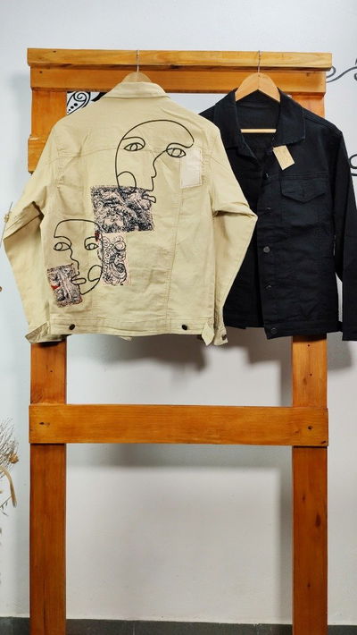 Campera CARAS Gabardina Elastizada